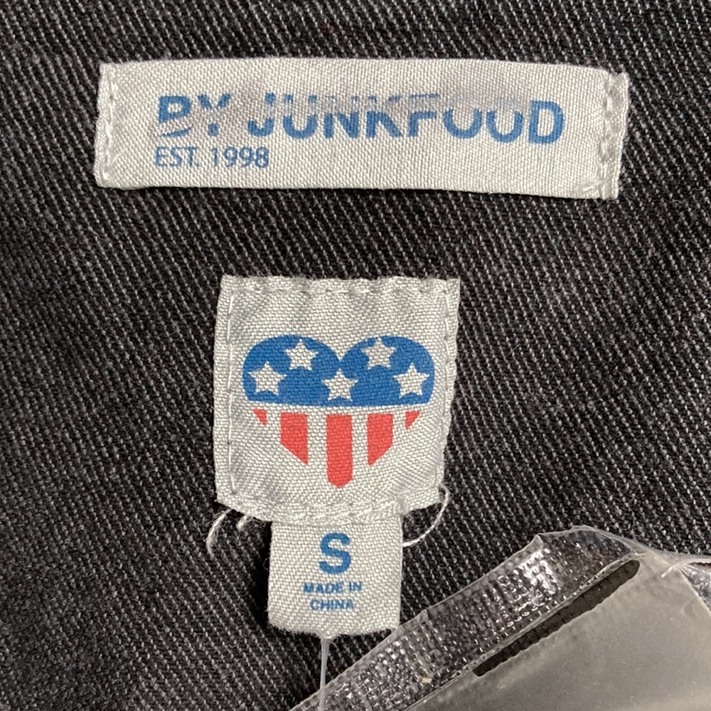 NEW Def Leppard Faded Black Junkfood Jean Patch Long Sleeve Jacket S But… - Picture 9 of 10